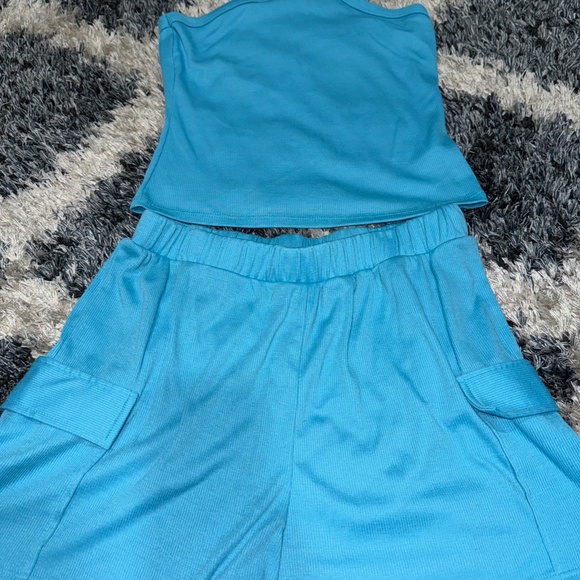 Fashion Nova - Cargo Set - Picture 2 of 2